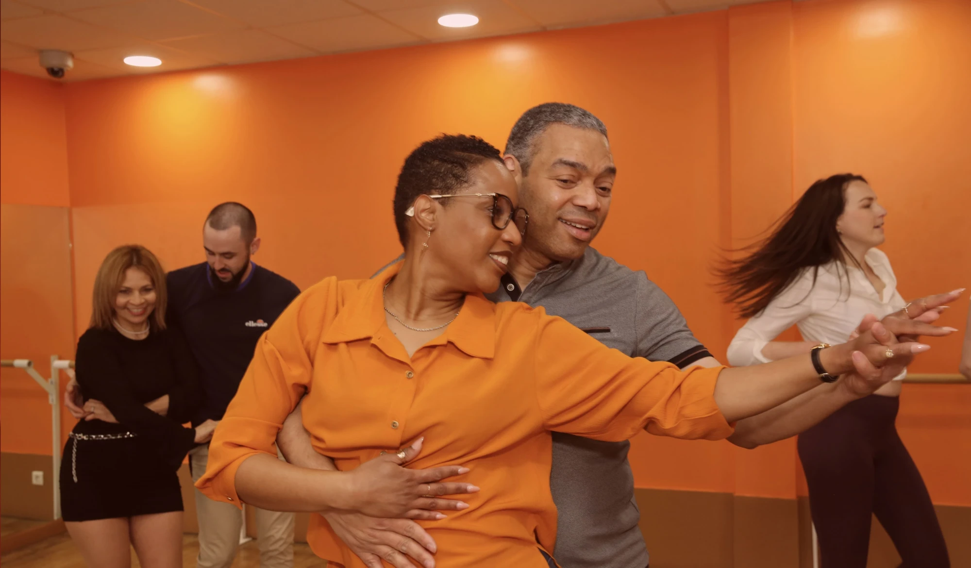 bachata-ecole-danses-latines-tropicales